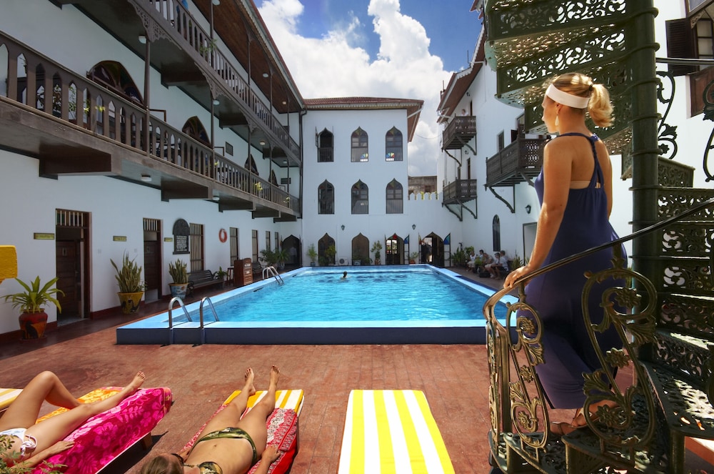 

Bologna - Zanzibar Town - Tembo House Hotel