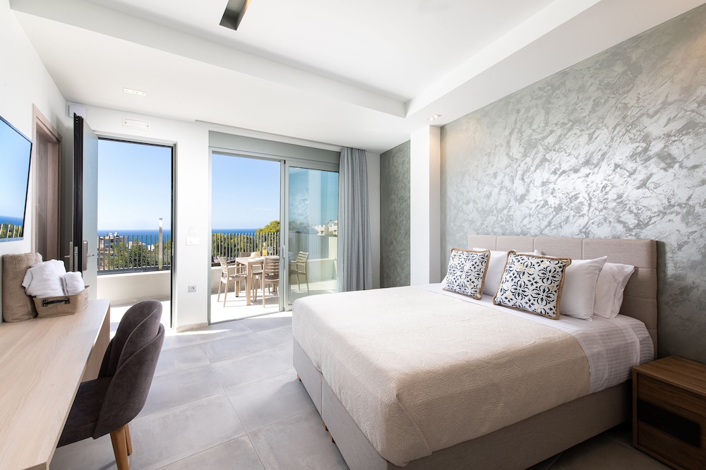 

Verona - Stavros - Heliades Residence