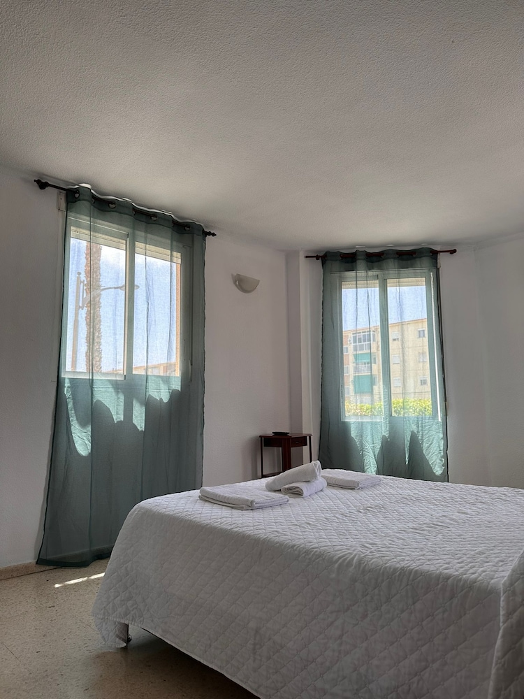 

Catania - Torre del Mar - Hotel Avenida