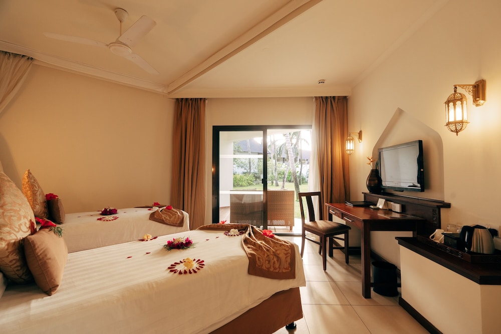 

Palermo - Mangapwani - Sea Cliff Resort & Spa