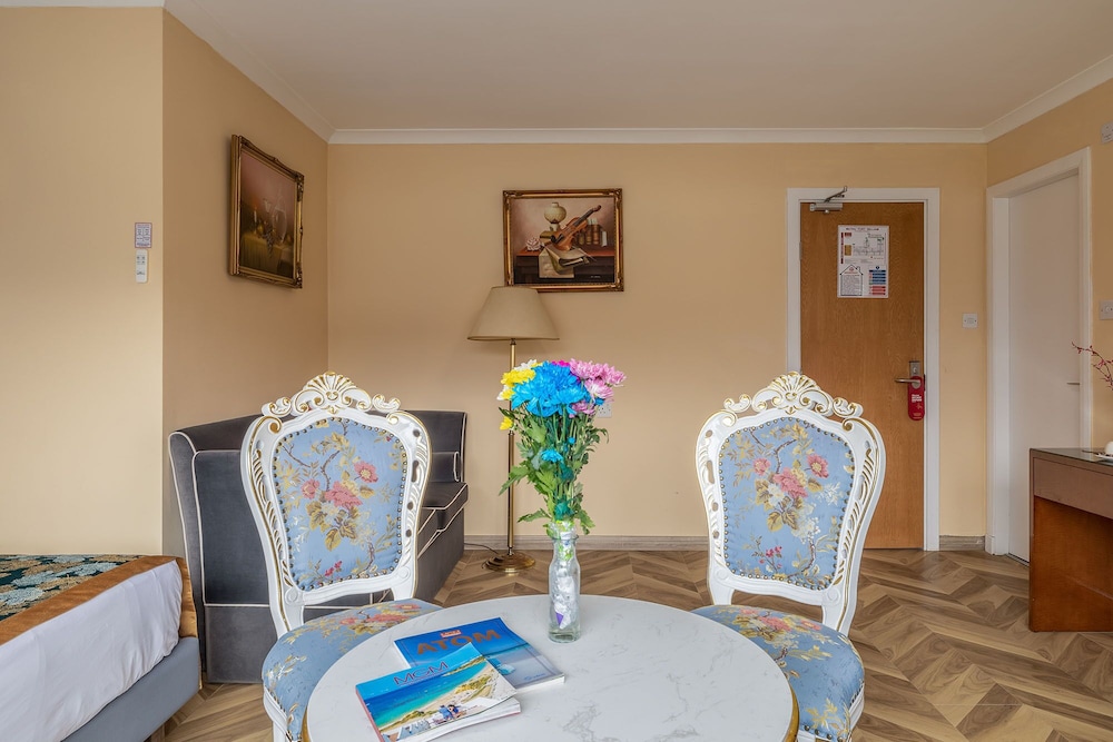 

Bari - Fort William - Muthu Fort William Hotel