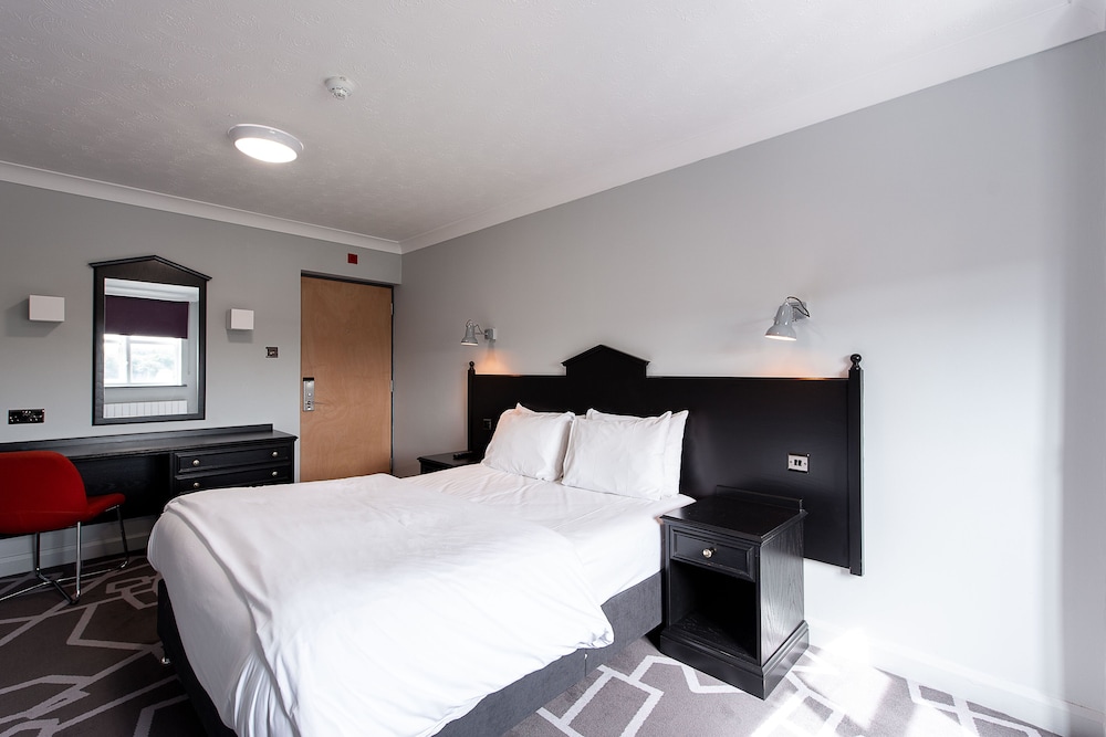 

Roma - Liverpool - Village Hotel Liverpool