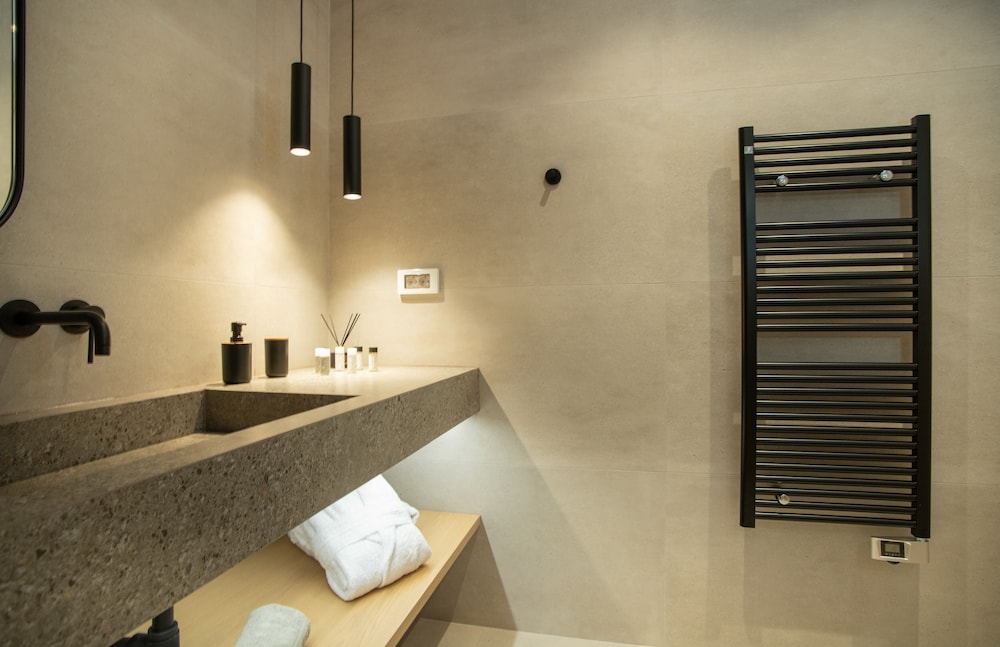 

Brindisi - Elounda - CELINE LUXURY APARTMENTS & SUITES