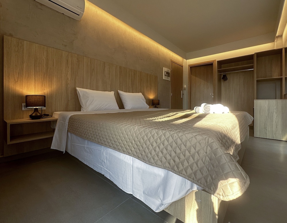 

Napoli - Ialyssos - RodosRooms