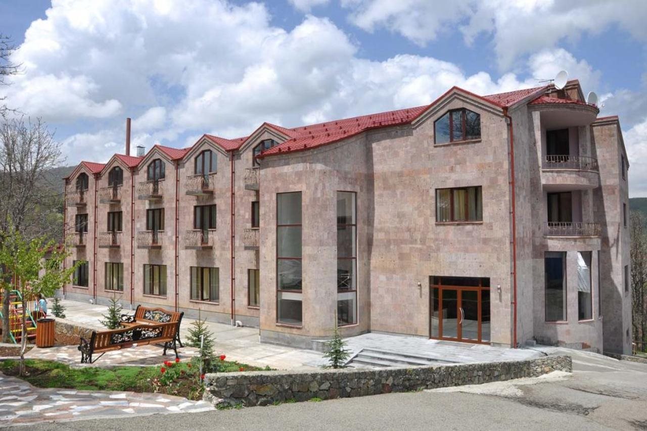 

Milano - Yerevan - Alpina Resort by Stellar Hotels, Tsaghkadzor