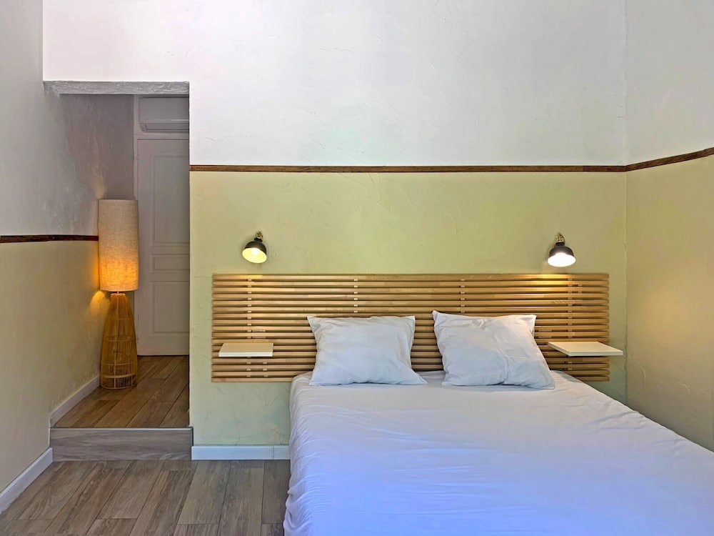 

Milano - Bonifacio - Hôtel Maora Village