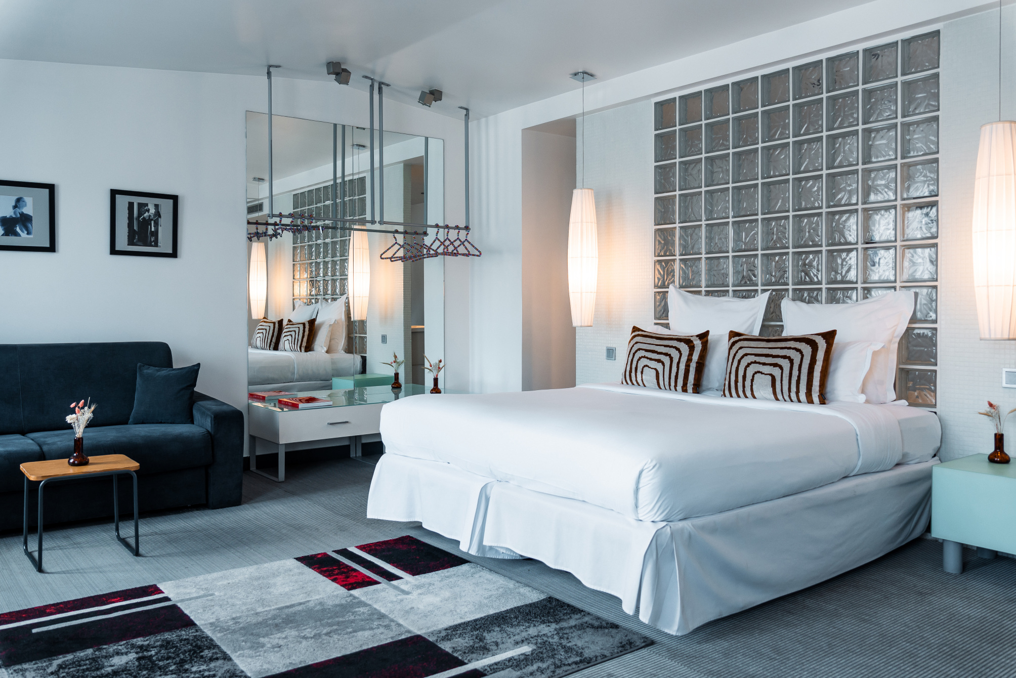 

Olbia - Parigi - Kube Hôtel Paris