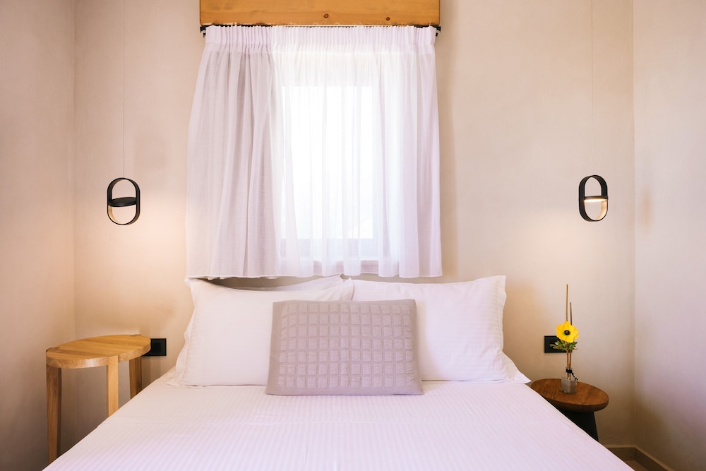 

Bologna - Plakias - Mirthea Suites