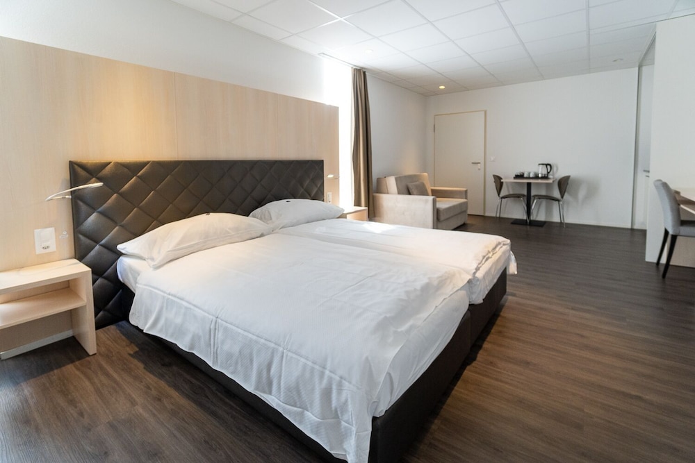 

Napoli - Berna - Los Lorentes Hotel Bern Airport