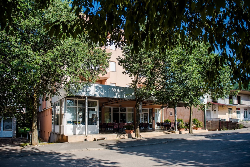 

Milano - Čitluk - Hotel Villa Monako