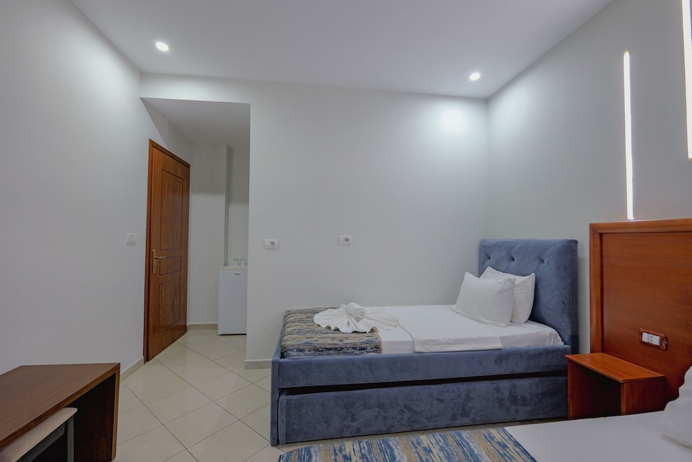 

Roma - Ksamil - Divo Palace Hotel