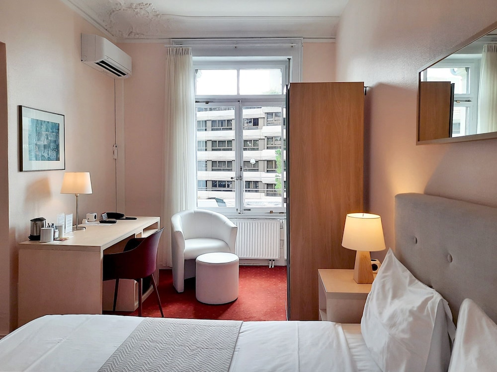 

Roma - Montreux - Villa Toscane