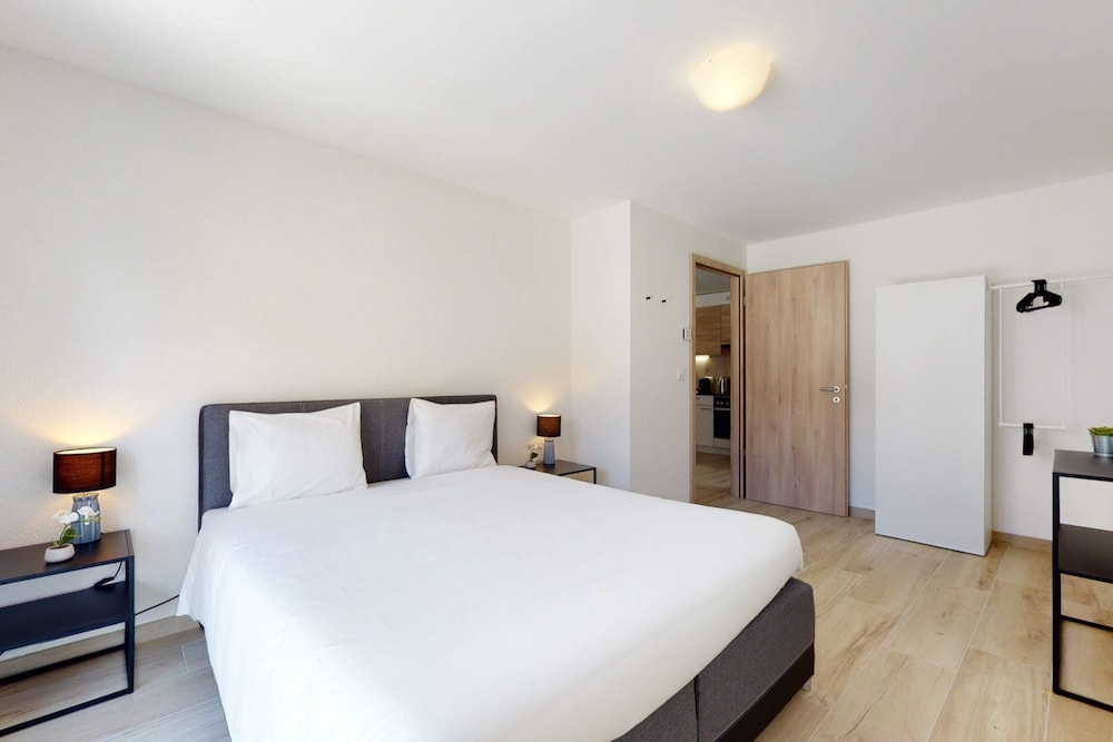 

Roma - Leysin - Nonanteneuf Appart-hôtel - Aigle