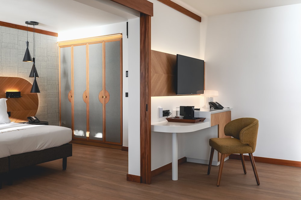 

Milano - Papeete - Le Tahiti by Pearl Resorts