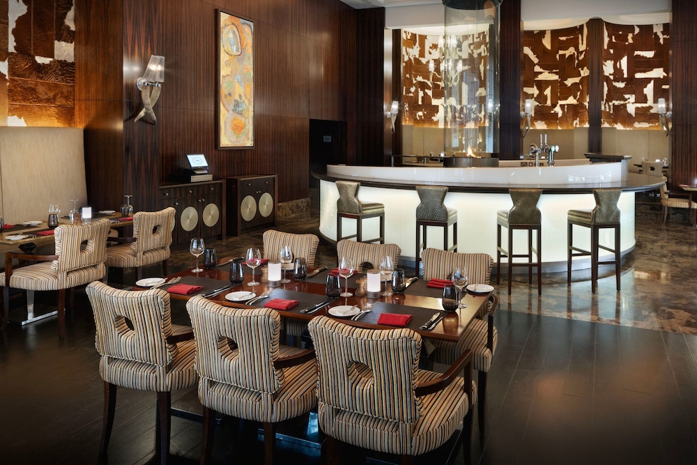 

Roma - Ruwī - Sheraton Oman Hotel