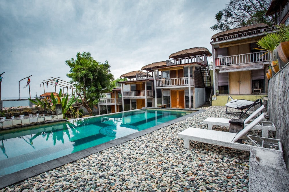 

Firenze - Nusa Dua - Bali - Tree House Lodge