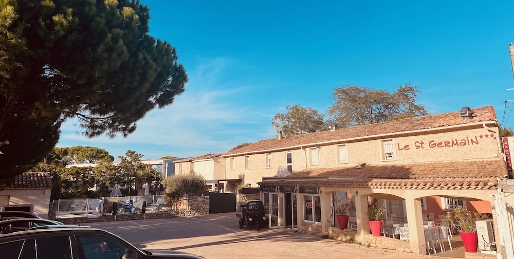

Napoli - Caux - Hotel Saint Germain