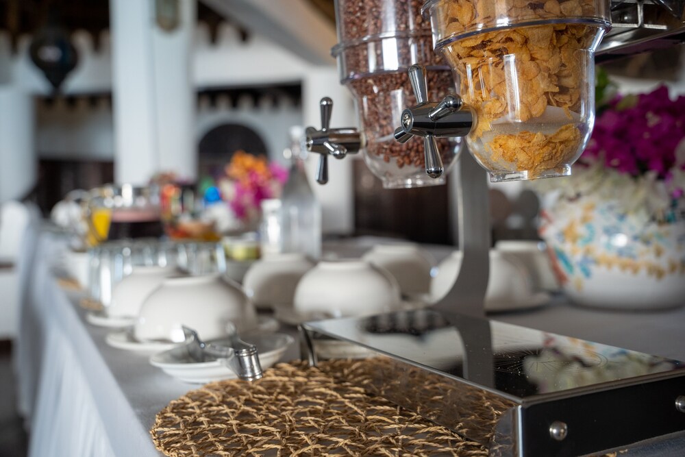 

Catania - Michamvi - SULTAN PALACE