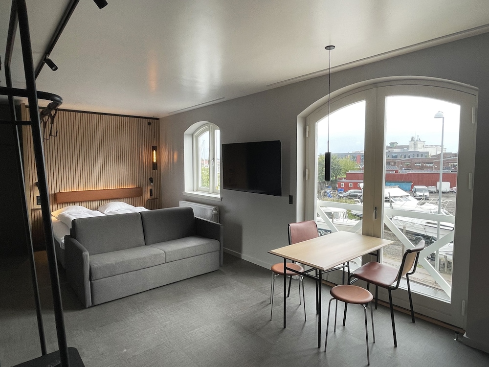 

Milano - Køge - Zleep Hotel Køge