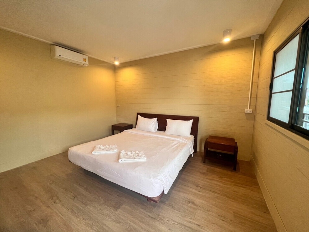 

Bologna - Koh Phangan - U're Holitel