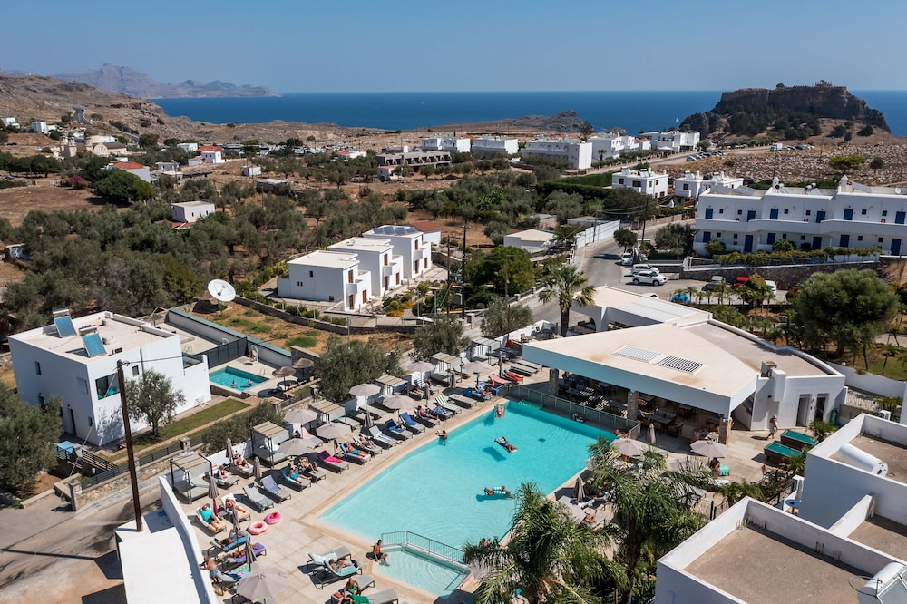 

Roma - Lindos - Lambis Studios & Apartments