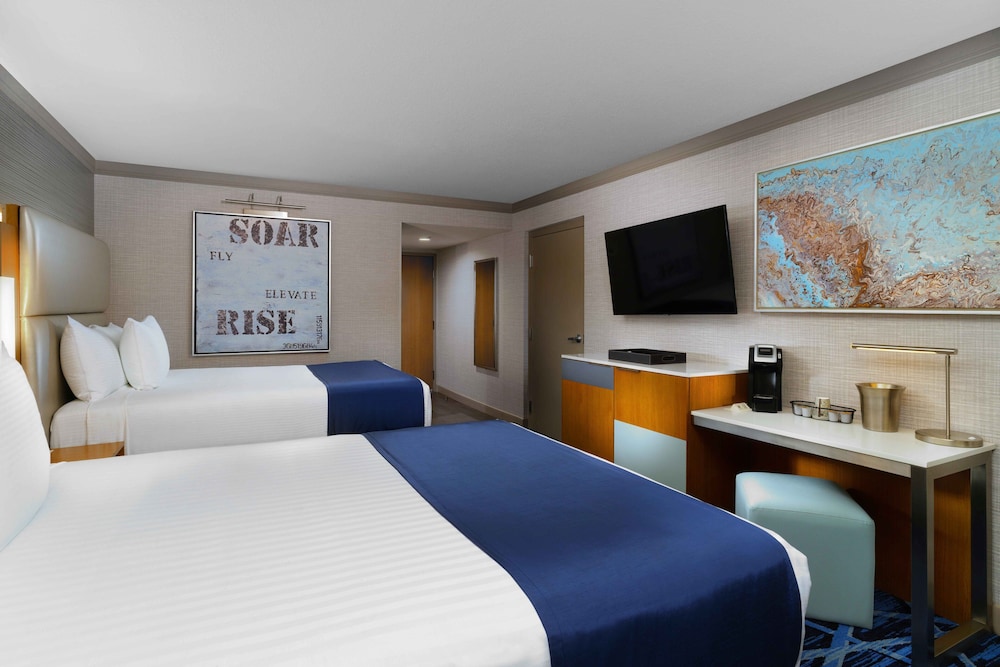 

Torino - Las Vegas (NV) - The STRAT Hotel, Casino & SkyPod