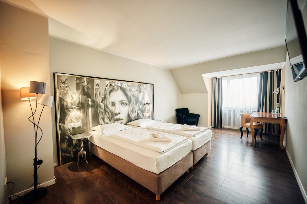 

Roma - Klosterneuburg - Hotel Calmo