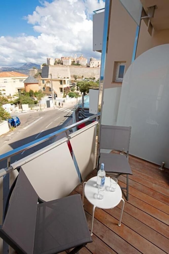 

Napoli - Calvi - Hôtel Méditerranée