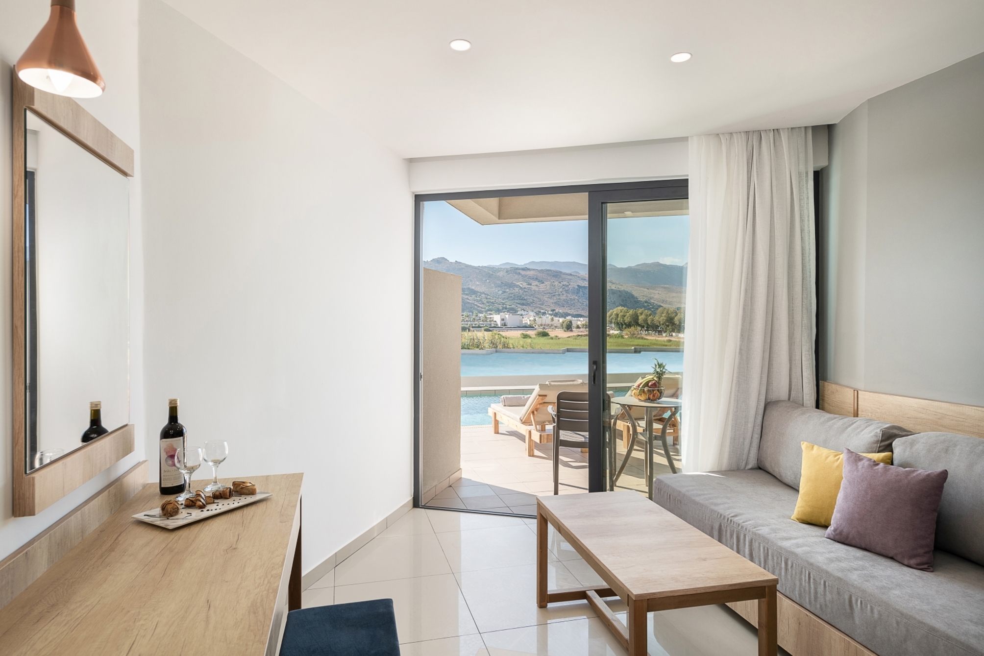 Deluxe Room with Shared Pool