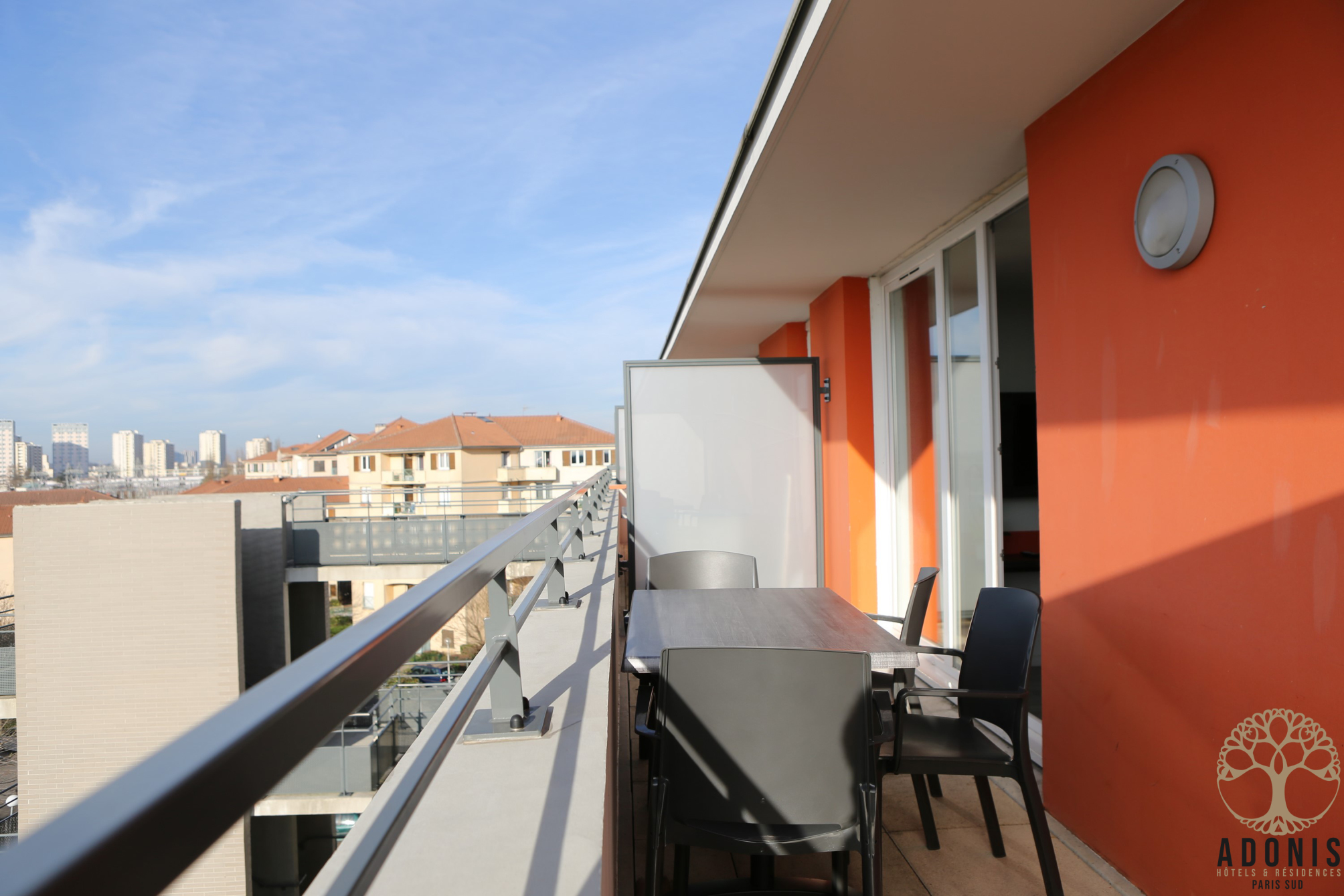

Roma - Saint-Maurice - Adonis Paris Sud
