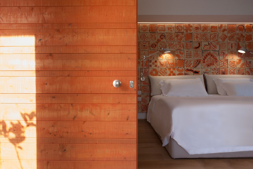 

Lamezia Terme - Isola di Capo Rizzuto - Praia Art Resort - Small Luxury Hotels of the world