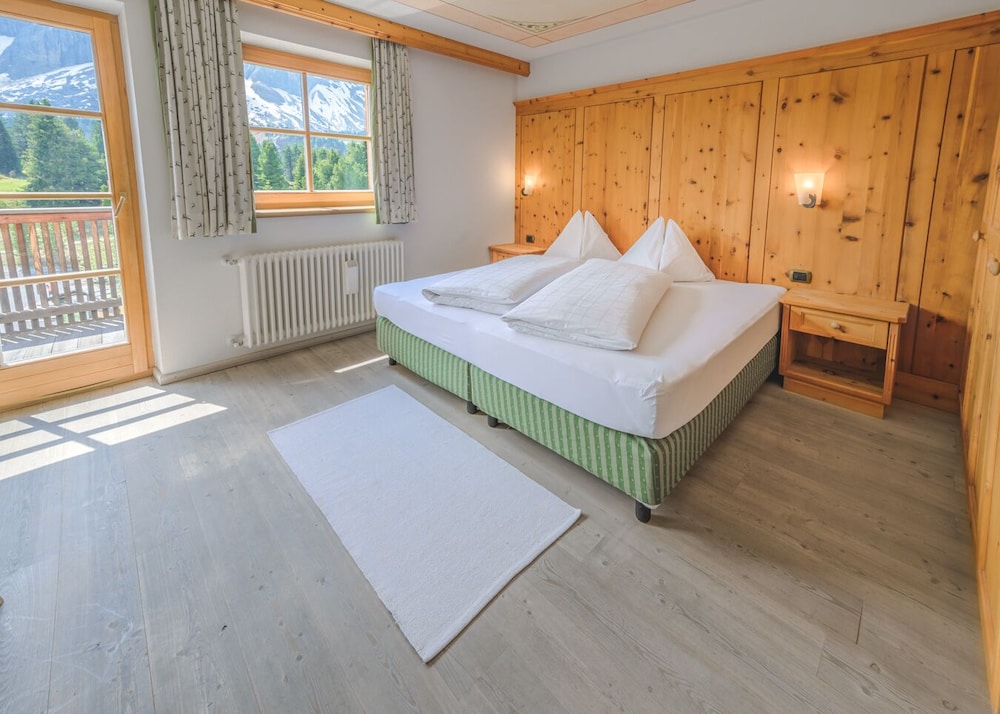 

Bologna - Luson - Ütia de Börz Mountain Lodge