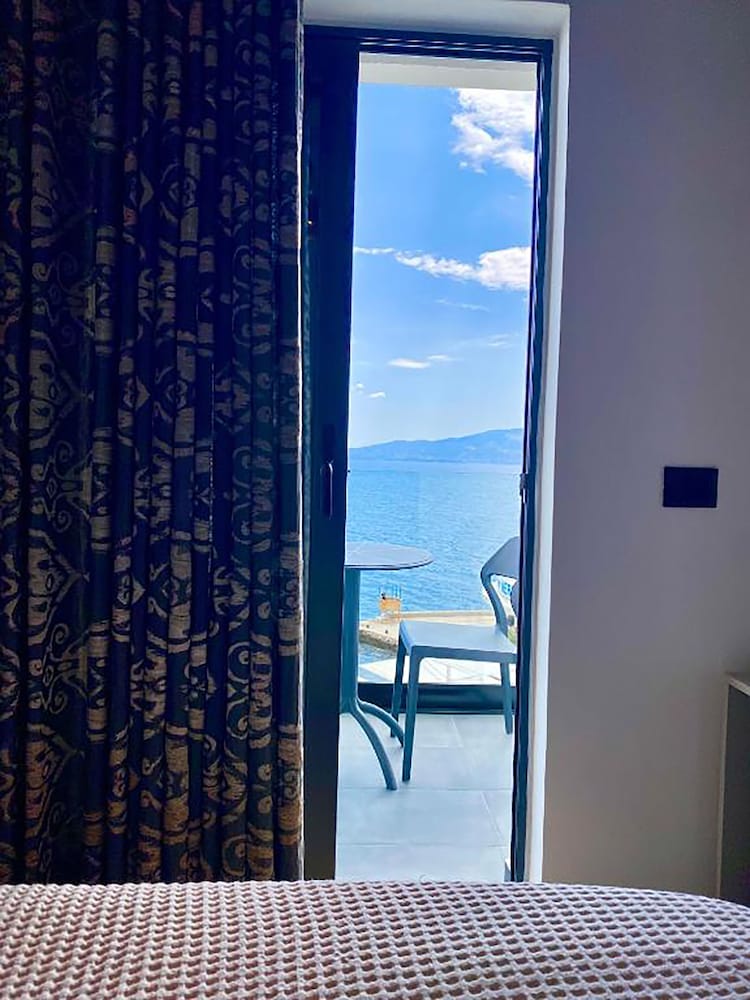 

Brindisi - Sarandë - Hotel Nertili