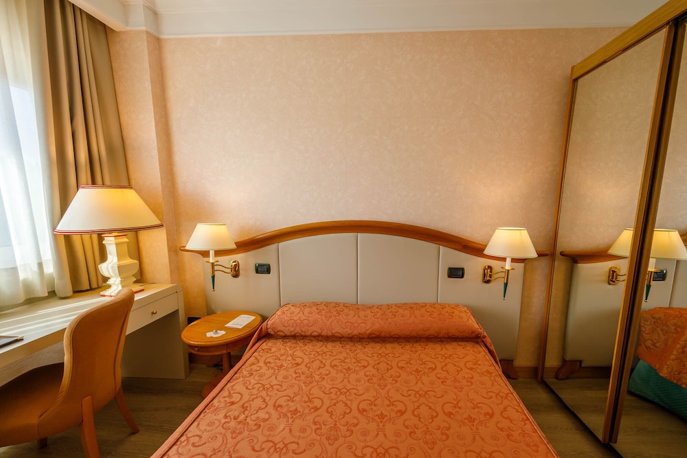 

Palermo - Perugia - Perugia Plaza Hotel