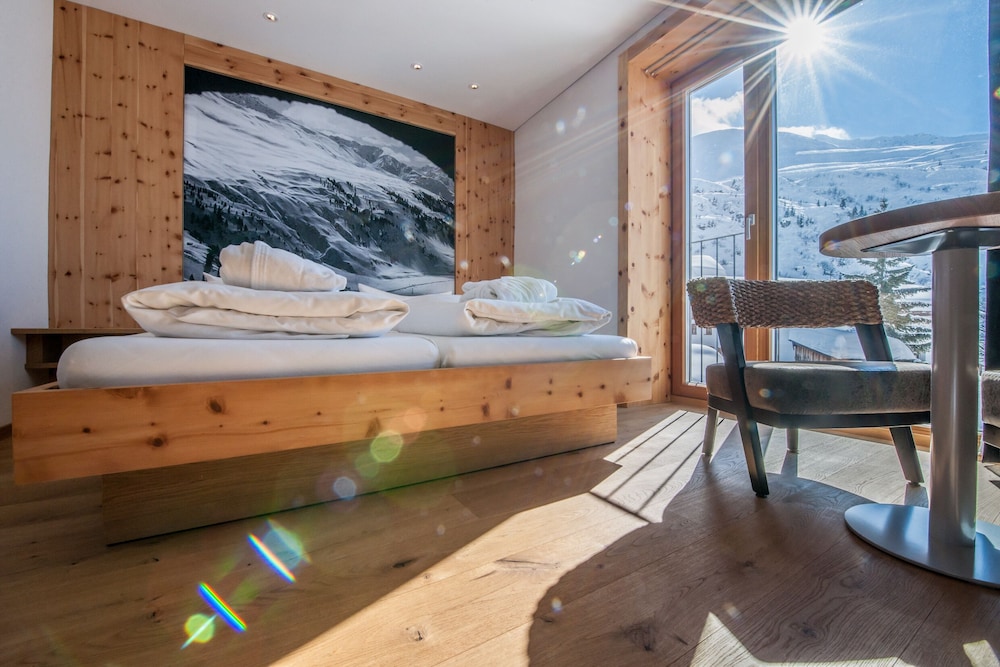 

Milano - St Anton - Hotel Mondschein