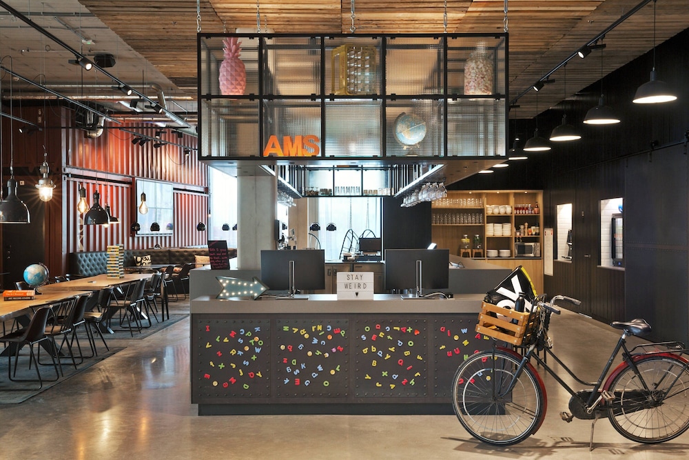 

Roma - Landsmeer - Moxy Amsterdam Houthavens