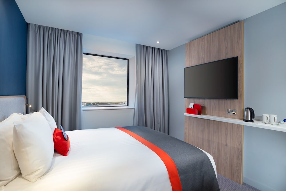 

Bologna - Shepperton - Holiday Inn Express London Heathrow T4