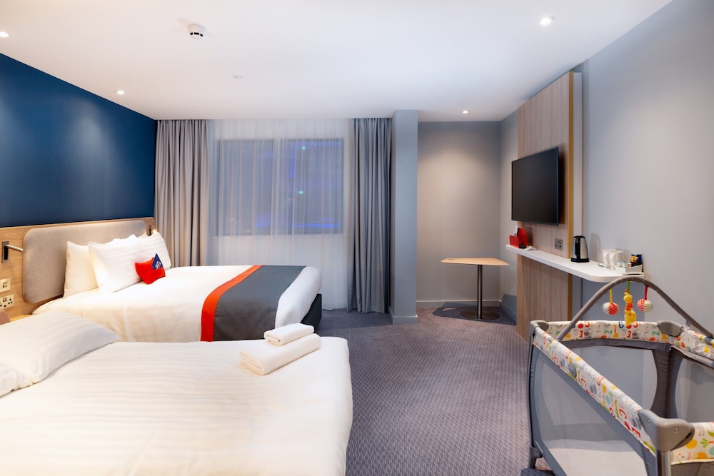 

Venezia - West Drayton - Holiday Inn Express London Heathrow T4