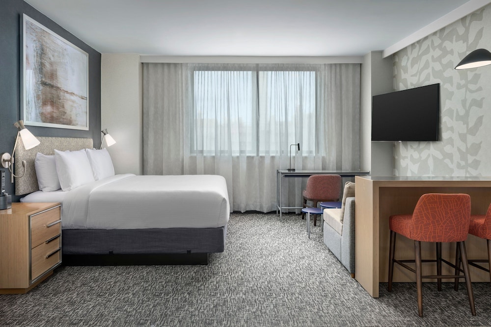 

Palermo - New York - Aeroporto La Guardia - Residence Inn by Marriott New York Queens