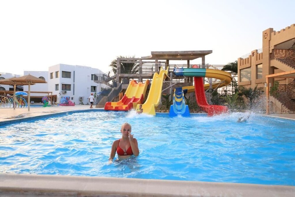 

Catania - Soma Bay - Shams Safaga Resort