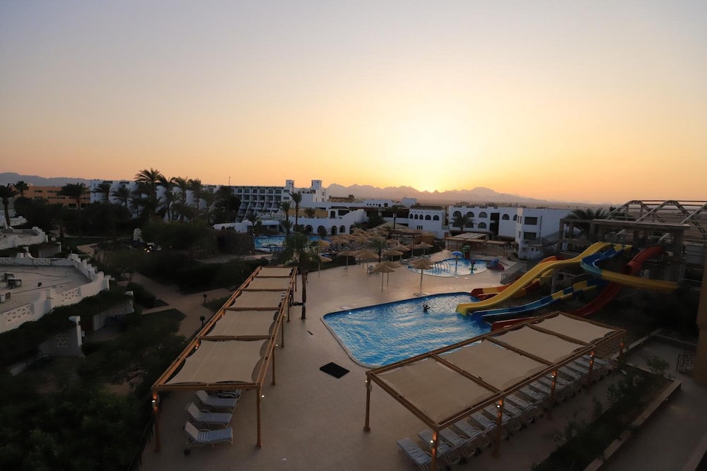 

Venezia - Soma Bay - Shams Safaga Resort