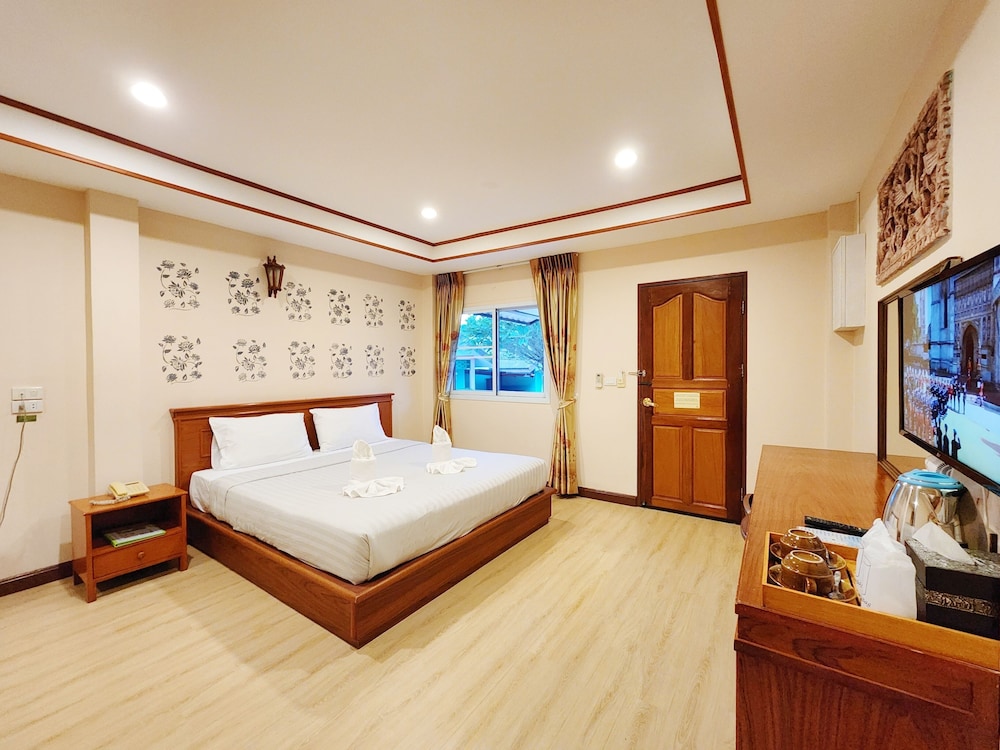 

Roma - Ban Bang Khu - Phaithong Sotel Resort