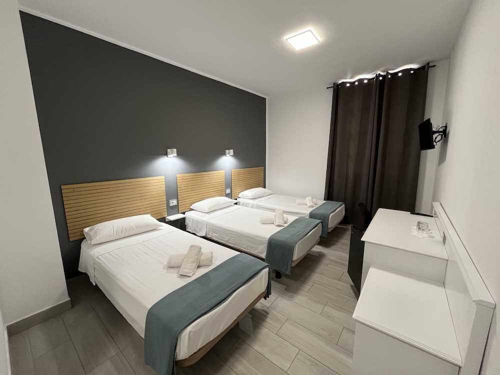 

Milano - La Mareta - Hotel Pensión Cassandra
