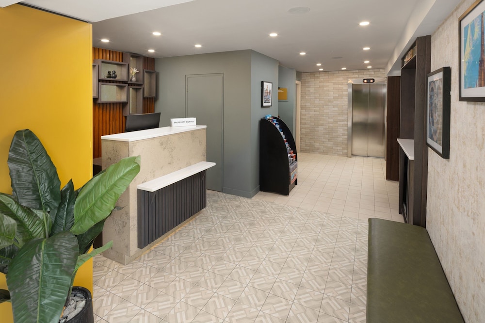 

Bari - Leith - Four Points by Sheraton Edinburgh