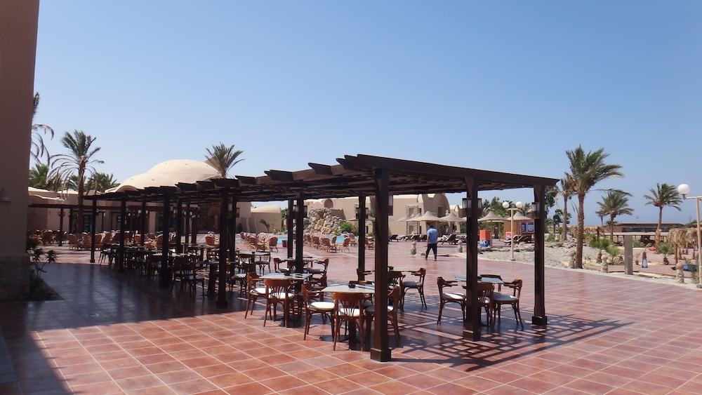 

Roma - Abū Ghuşūn - Shams Alam Beach Resort - All inclusive
