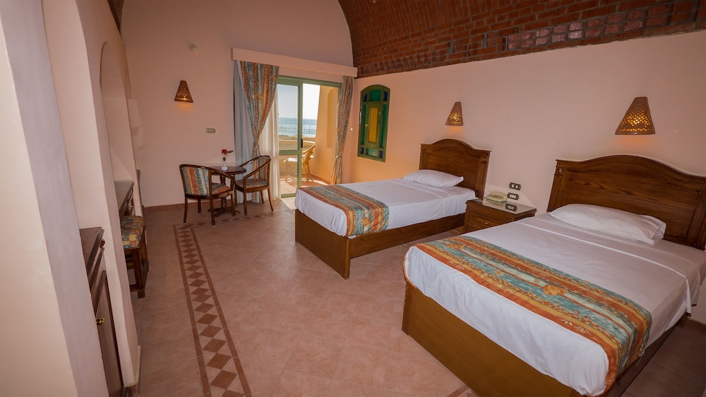 

Bologna - Abū Ghuşūn - Shams Alam Beach Resort