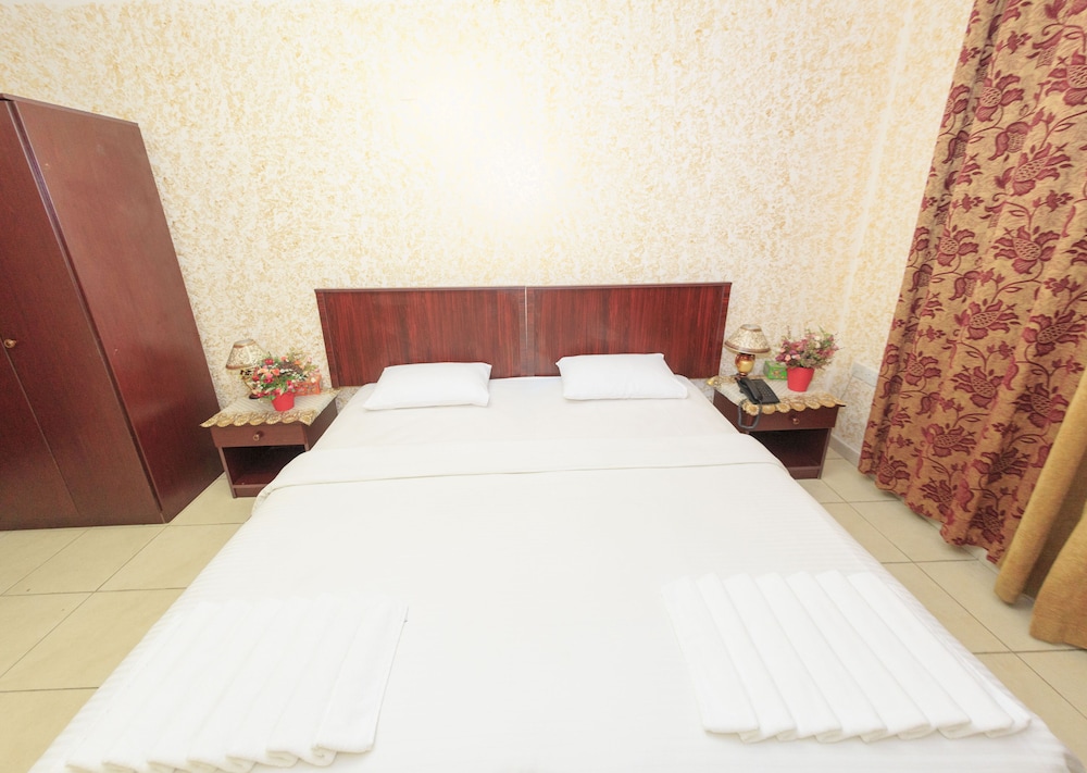 

Roma - Muscat - Gulf Hotel Apartment
