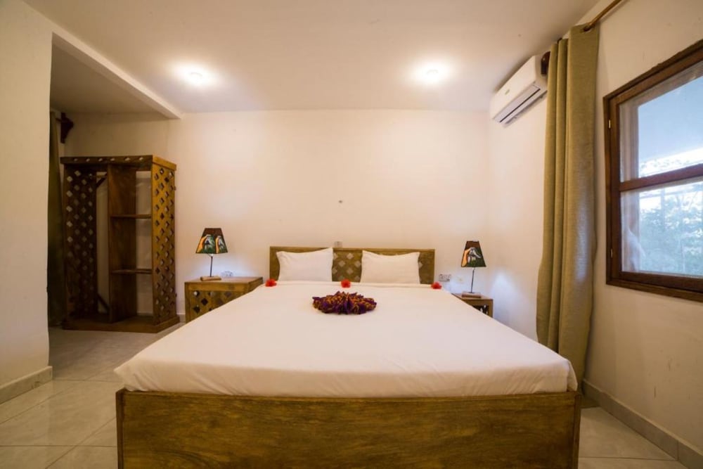 

Bologna - Marumbi - Antonio Beach Tree House Hotel & Spa