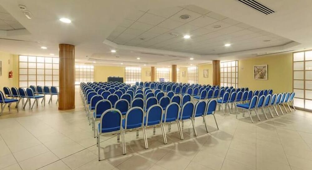 

Milano - Almería - Hotel Vértice Índalo Almería