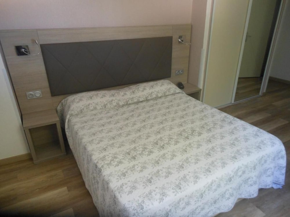 

Milano - Saint Florent - Hotel Bellevue